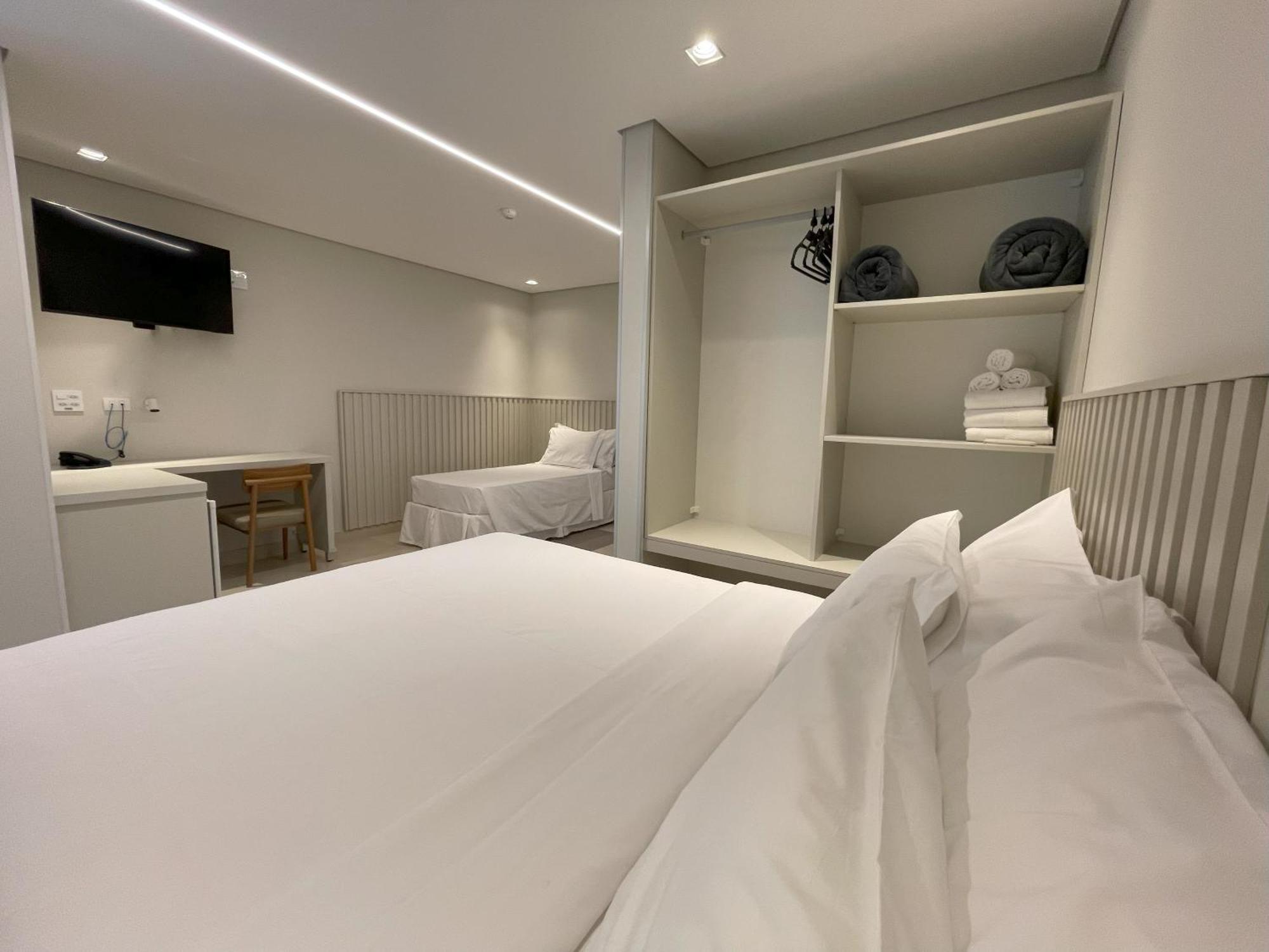 Estoril Hotel Marília Екстериор снимка