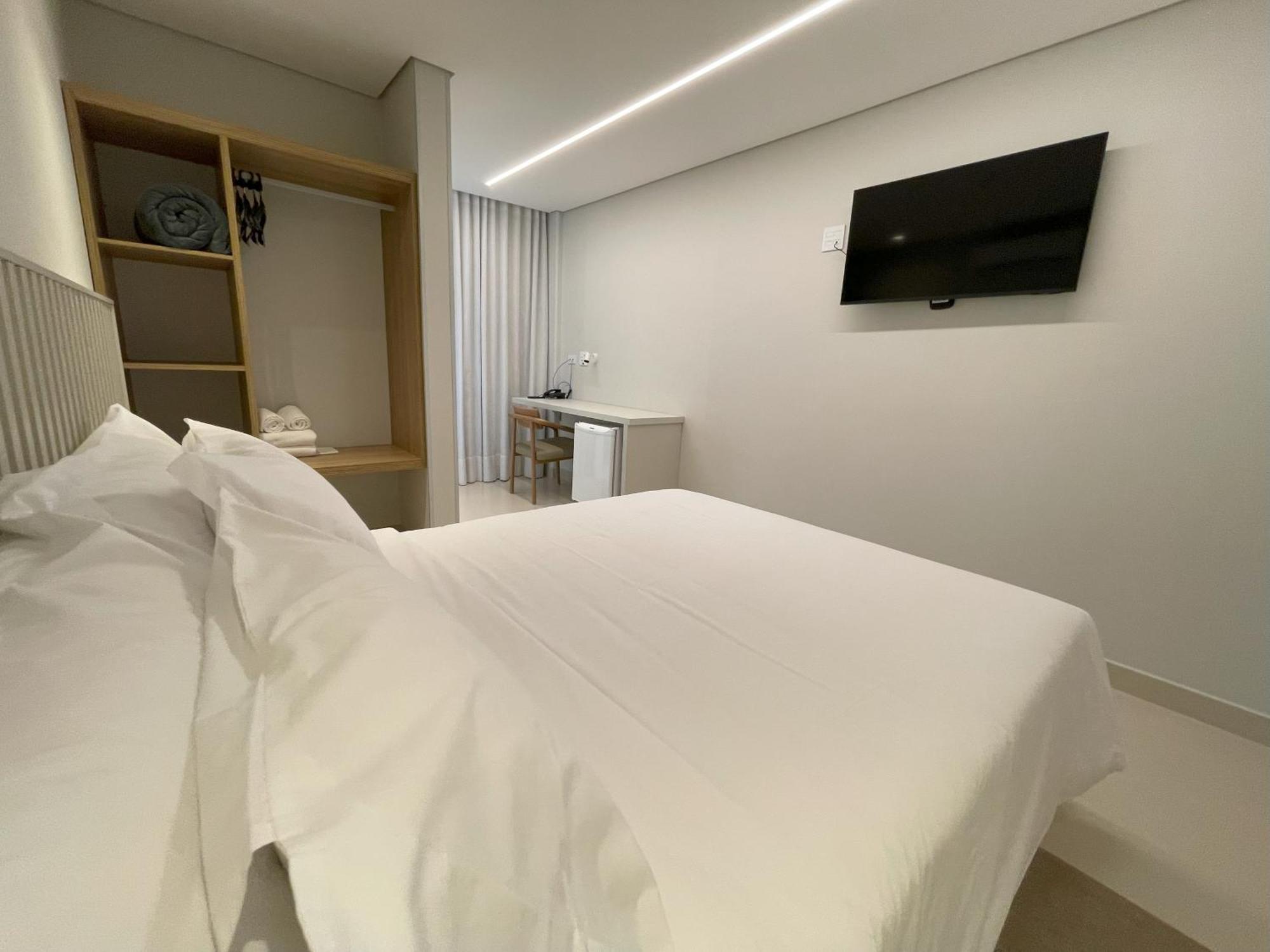 Estoril Hotel Marília Екстериор снимка