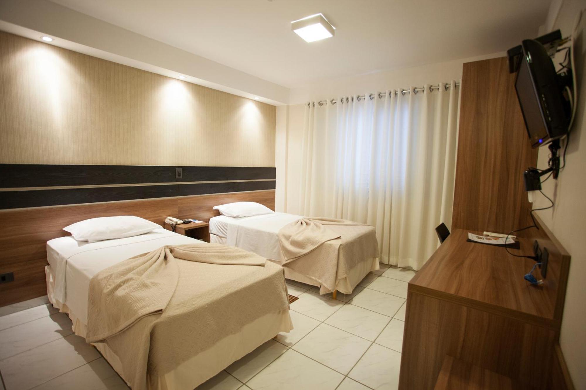 Estoril Hotel Marília Екстериор снимка