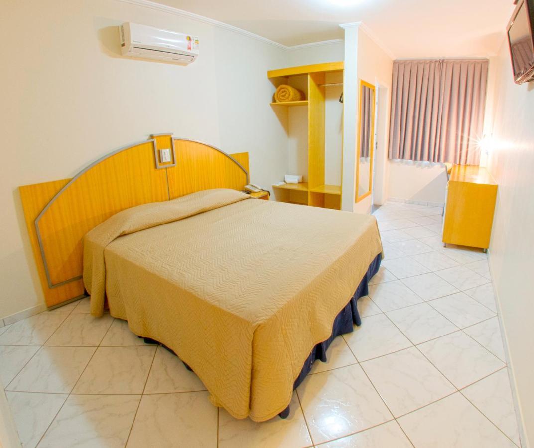 Estoril Hotel Marília Екстериор снимка